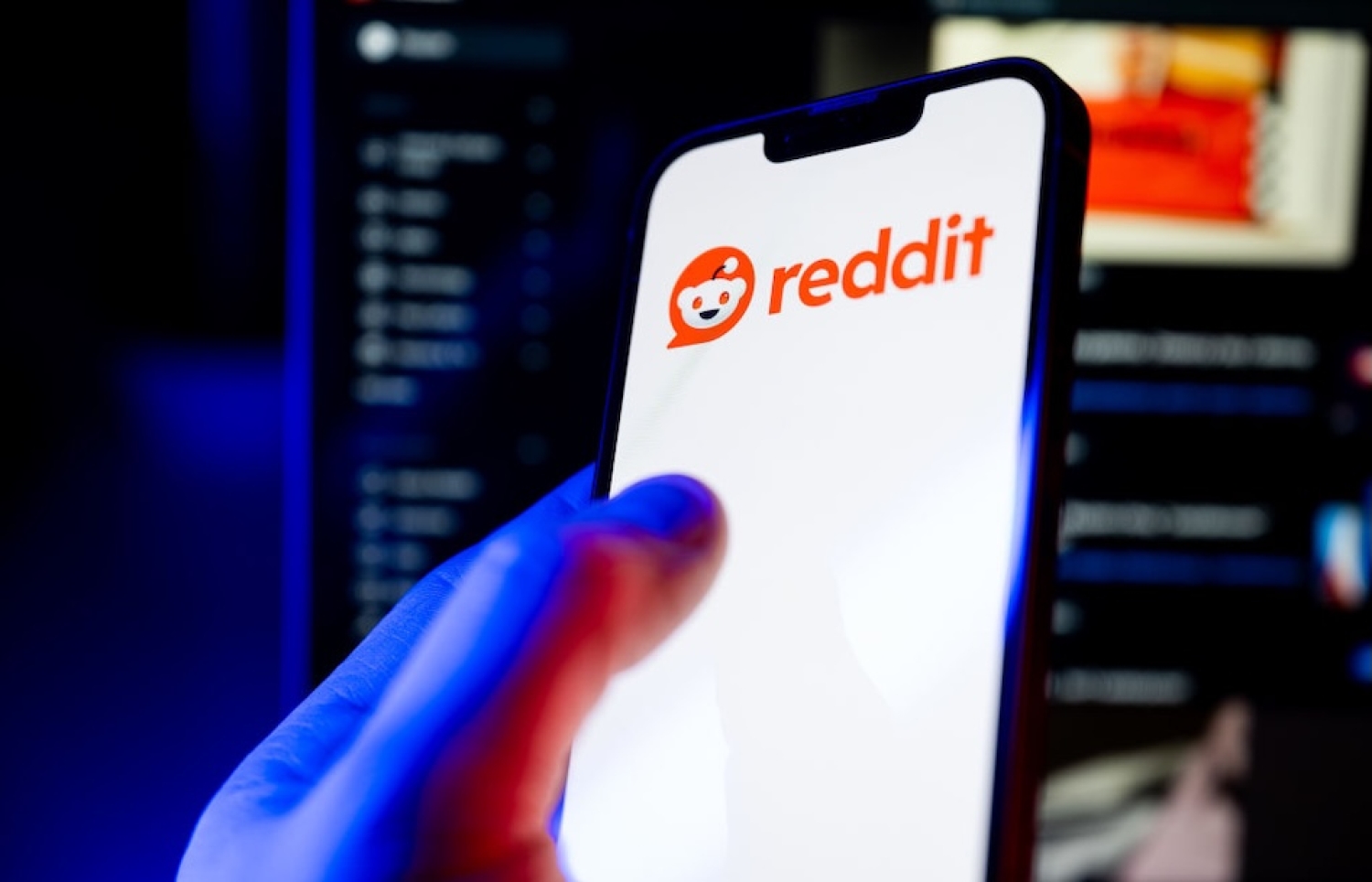  Reddit представил два AI-инструмента для рекламы на Cannes Lions