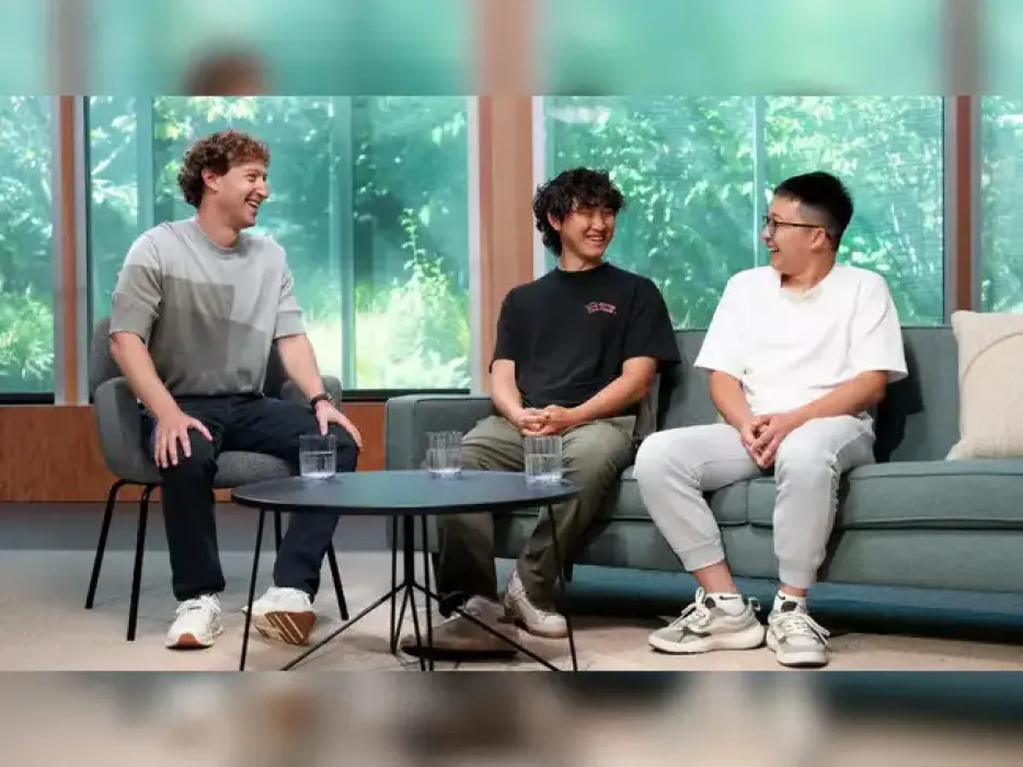  Шэнцзя Чжао возглавил Superintelligence Labs Meta