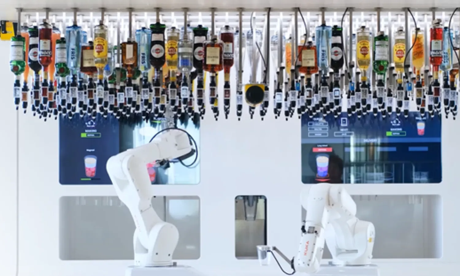  Рестораны внедряют ИИ-роботов: автоматизация кухни, обслуживания и доставки