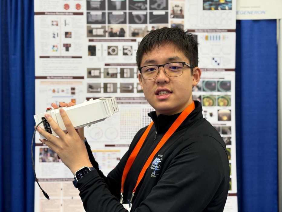  Этан Ян представлен как новатор с ИИ-системой для раннего выявления рака глаз